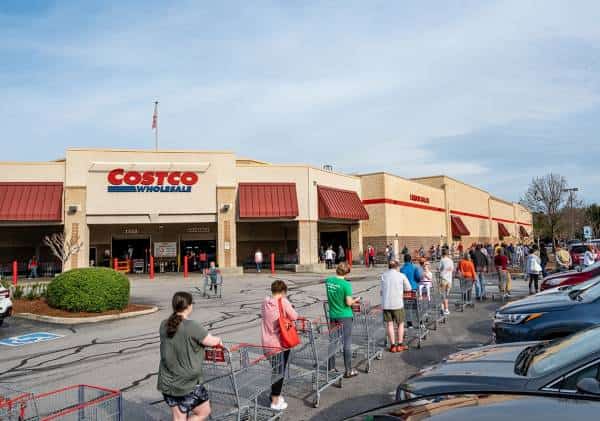 מתרגלים למציאות החדשה: קוסטקו מחייבת את הלקוחות לשים מסכות