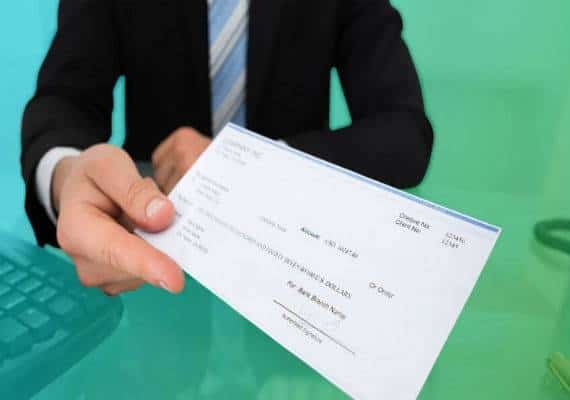 אפל, בורגר קינג, נטפליקס ועוד: מצעד החברות עם המשכורות הגבוהות והנמוכות ביותר בארה"ב