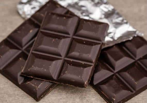 מחקר: שוקולד מריר יכול לסייע בהורדת מתח נפשי, בשיפור מצב הרוח, הזיכרון ותפקוד המערכת החיסונית