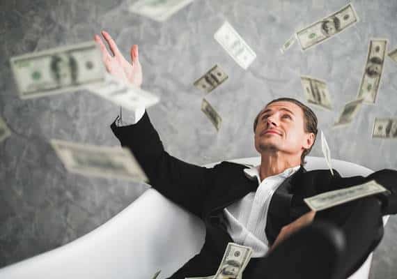 העשירים לא עוזבים את קליפורניה בגלל מס ההכנסה, אלא דווקא העניים