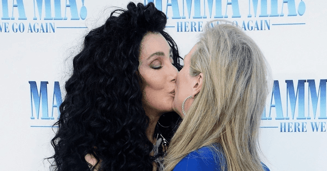 מבט היסטורי: מערכת היחסים המיוחדת של מריל סטריפ ושר  