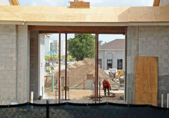 פלורידה: פרויקט חדש יעניק דיור בר השגה לתושבי ווסט פאלם ביץ'