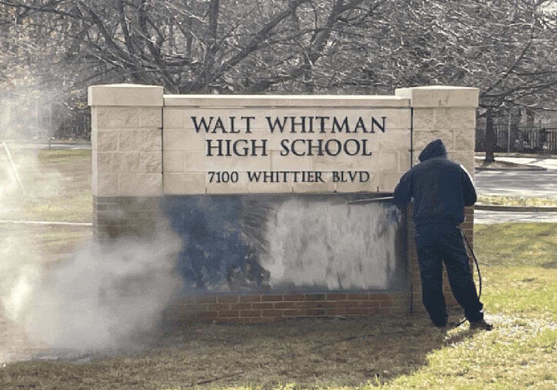 מרילנד: גרפיטי אנטישמי מטריד רוסס בכניסה לבית ספר 