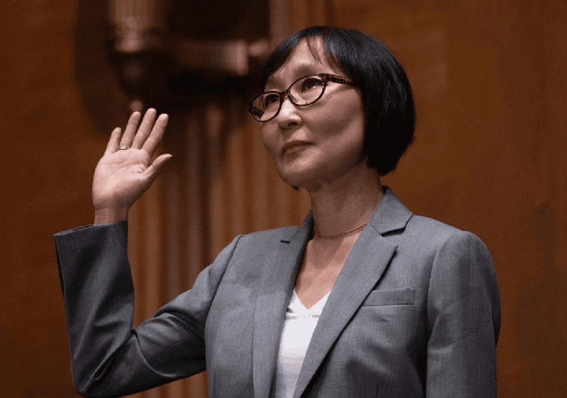 מכה לביידן: הבחירה השנויה במחלוקת של הנשיא למבקרת המטבע – משכה את מועמדותה