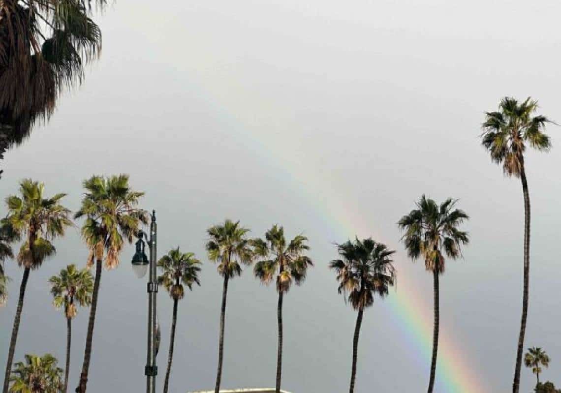 קליפורניה: סערה 'מסכנת חיים' תכה במדינה למשך שבוע