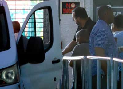 מבצע ציד במיאמי: סוכני הגירה מבצעים מעצרים בתוך בית המשפט