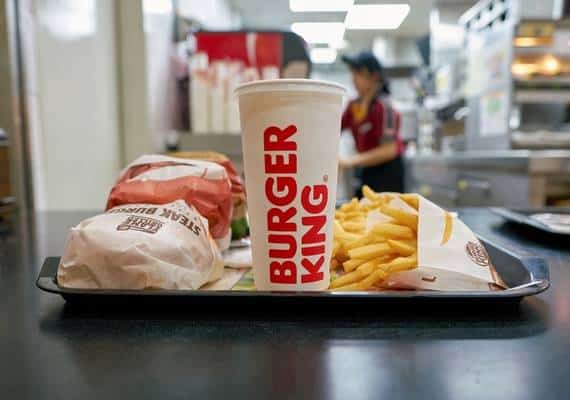 בתום פיילוט מוצלח מאוד, בורגר קינג מוסיפה את ה"פייק בורגר" שלה לתפריט