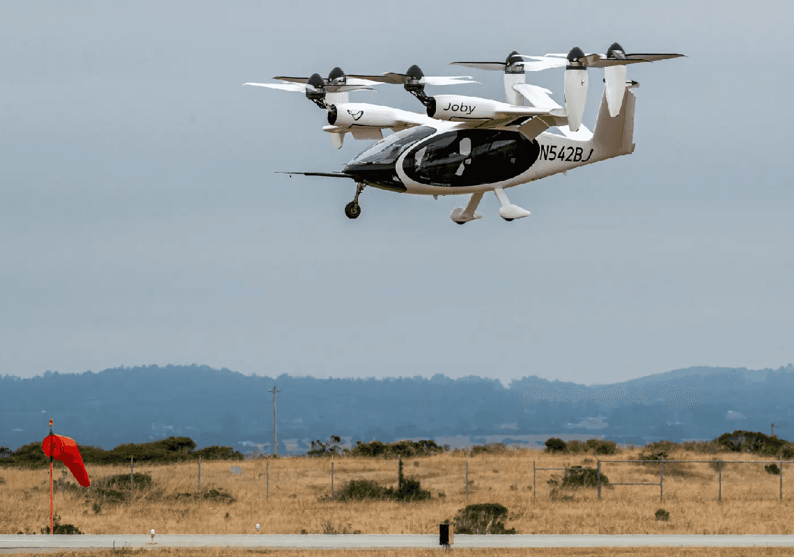 המונית המעופפת בנסיעת מבחן בבית הלבן? טראמפ עשוי לעמוד באמצע