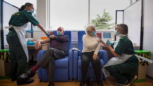 הרגע הגיע: מנהל התרופות האמריקאי מנפיק אישור שימוש חירום לחיסון פייזר 