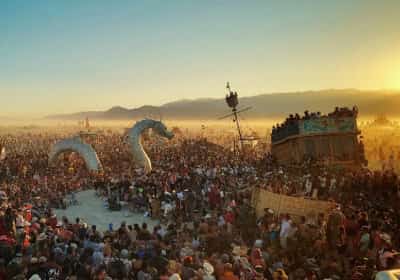 חשד לרצח בפסטיבל הברנינג מן: גבר נמצא מת בתוך שלולית דם