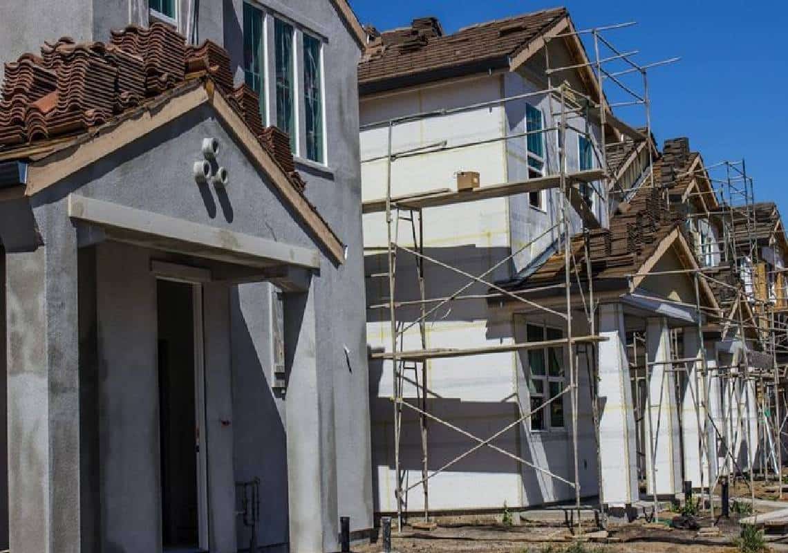 "זו הולכת להיות עונת אביב חזקה בשוק הבנייה והנדל"ן": המספרים, התחזיות, והנתונים בכתבה