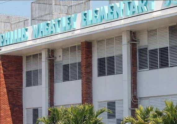 יוזמה במיאמי דייד: בניית דירות מגורים לצוות המורים בתוך שטח בית הספר