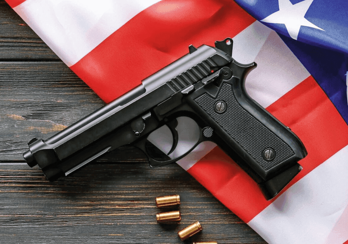 נתוני שיא: יותר ממחצית מהאמריקאים מחזיקים בנשק