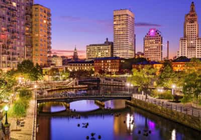 שוק הדיור החם בארצות הברית נמצא דווקא במדינה הקטנה ביותר