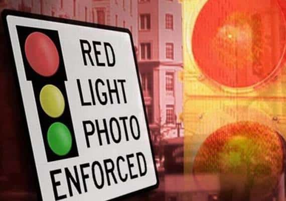 מיאמי: בית המשפט העליון יידרש לפסוק בענין כשירות חוקית של מצלמות אור אדום ברמזורים