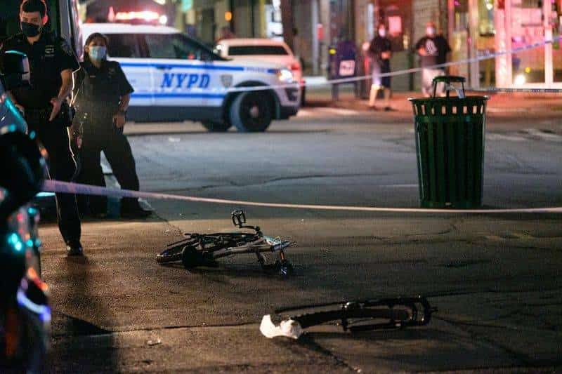 ניו יורק: שני נערים במצב קשה עד אנוש אחרי שתי תאונות דרכים נפרדות