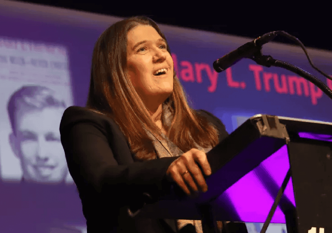 האחיינית של דונלד טראמפ זועמת על התמיכה בו: "ארה"ב נמצאת בירידה קוגניטיבית"