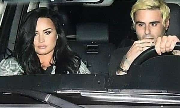 משחררת אגרסיות: דמי לובטו והנרי לוי נפרדו אז היא נתנה למאמן שלה אגרוף  