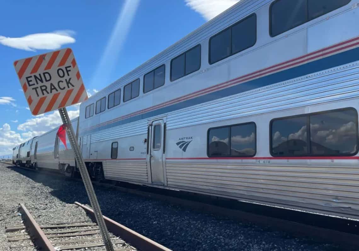 ואלי לוס אנג'לס: הולך רגל נהרג מפגיעת רכבת