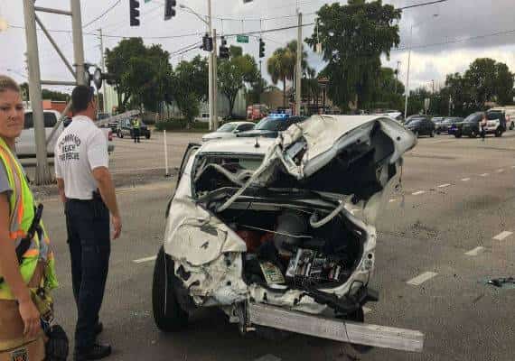 מיאמי: בן 94 יצא ללא פגע לאחר שרכבת התנגשה ברכבו