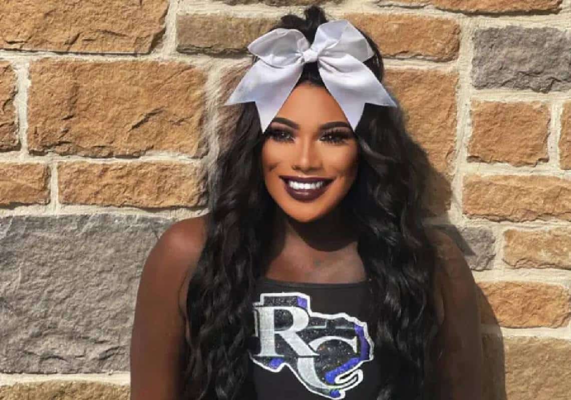 זעזוע בטקסס: מעודדת טראנסית סולקה ממחנה אימונים לאחר שחנקה בברוטליות מעודדת אחרת בהתקף זעם