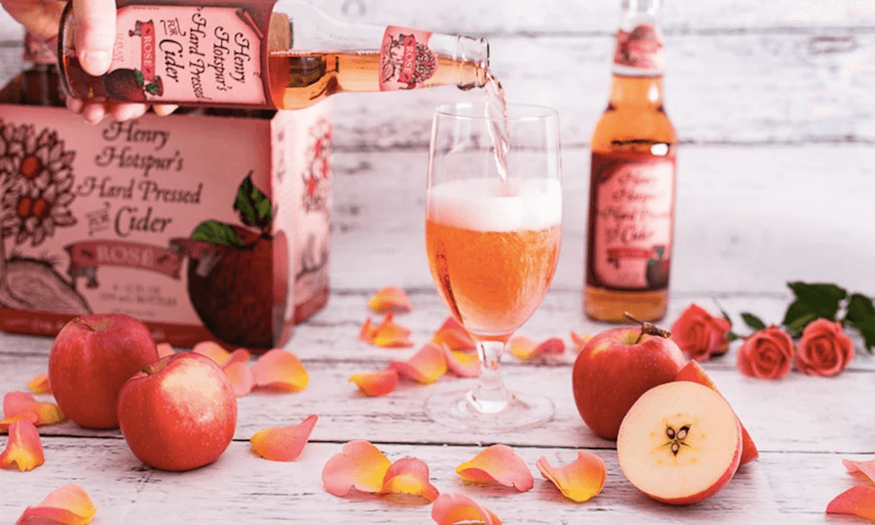 הגיע הזמן: Trader Joe's מוסיפה למדפים את אחד המשקאות הכי פופולריים של הקיץ