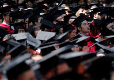 על אף המתיחות הכלכלית: טראמפ יפתח את שערי האקדמיה למספר חסר תקדים של סטודנטים סינים