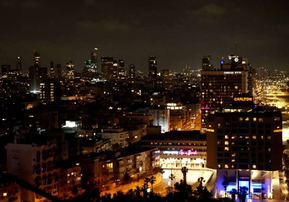 מטחים ויירוטים רבים בכל הארץ - גורם מדיני: ״ישראל תגיב בהתאם״