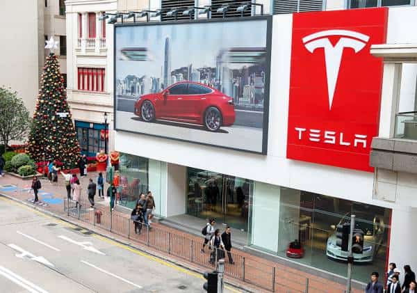 לא מוותרת על השוק: הוזלה נוספת במכוניות טסלה בסין