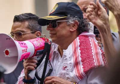 ארה"ב שוללת את הוויזה של נשיא קולומביה: קרא לחיילים למרוד בטראמפ בהפגנה אנטי־ישראלית בניו יורק