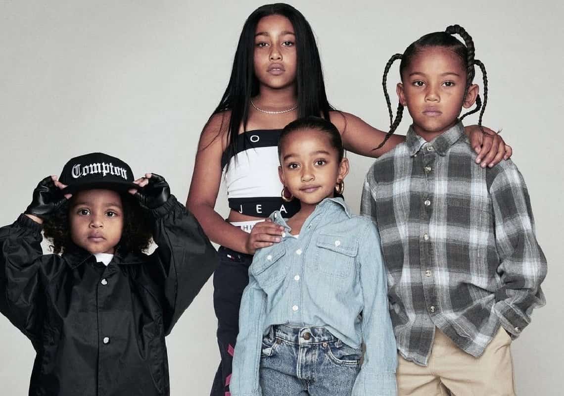 קים קרדשיאן חושפת את התחפושות של ילדיה, והמעריצים תוקפים