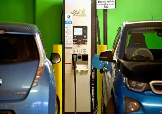 ארה"ב או אירופה: איפה נמכרו השנה יותר מכוניות חשמליות?