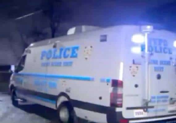 ניו יורק: בת 14 מקווינס חשודה בפיתוי צעירים למותם ללא סיבה בשירות MS-13