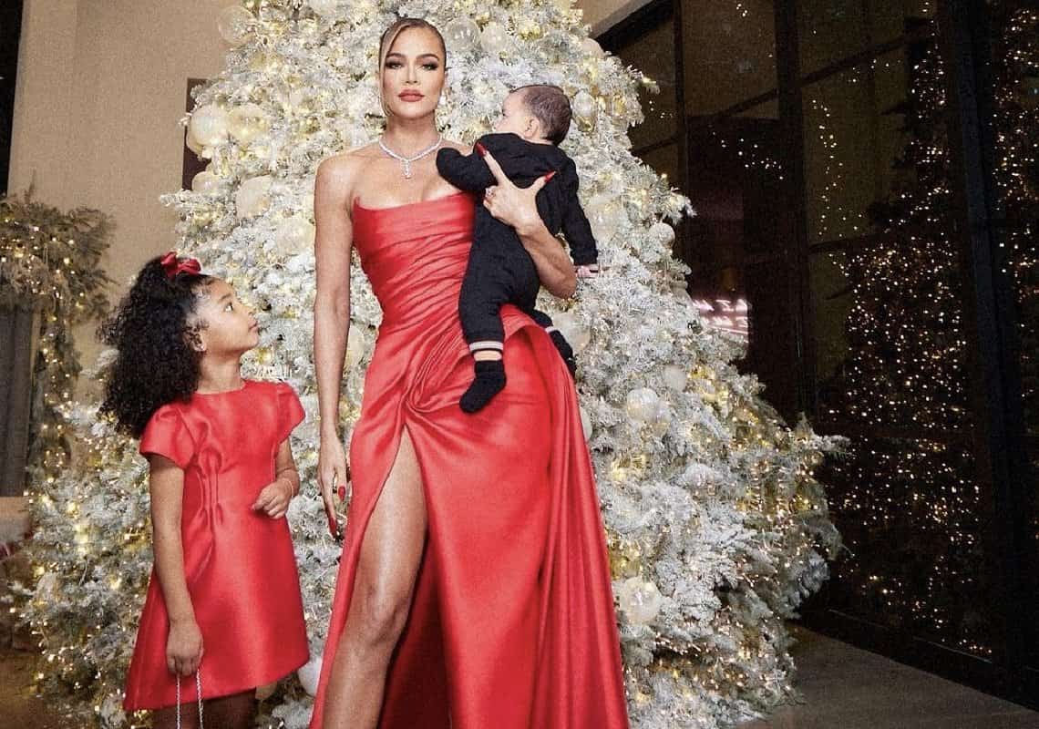 חיכינו וחיכינו, והנה זה קרה: קלואי קרדשיאן חושפת את בנה 