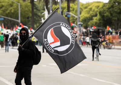 צו נשיאותי תקדימי: תנועת השמאל הרדיקלי הוכרזה כ"ארגון טרור מקומי" 