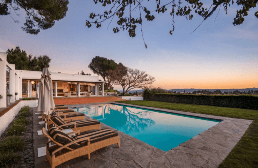 מעל ל-20 מיליון דולר: ביתו של פרנק סינטרה מוצע למכירה