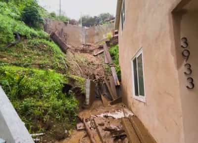 קליפורניה מוצפת: זרם בוץ כמעט קבר דייר בסן פרננדו ואלי — וסוף שבוע מסוכן נוסף כבר בדרך