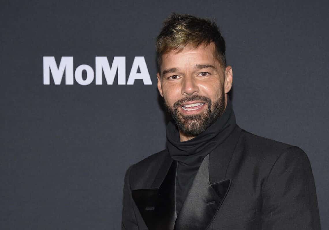 הולך ומסתבך: ריקי מרטין מואשם באלימות מינית על ידי אחיינו