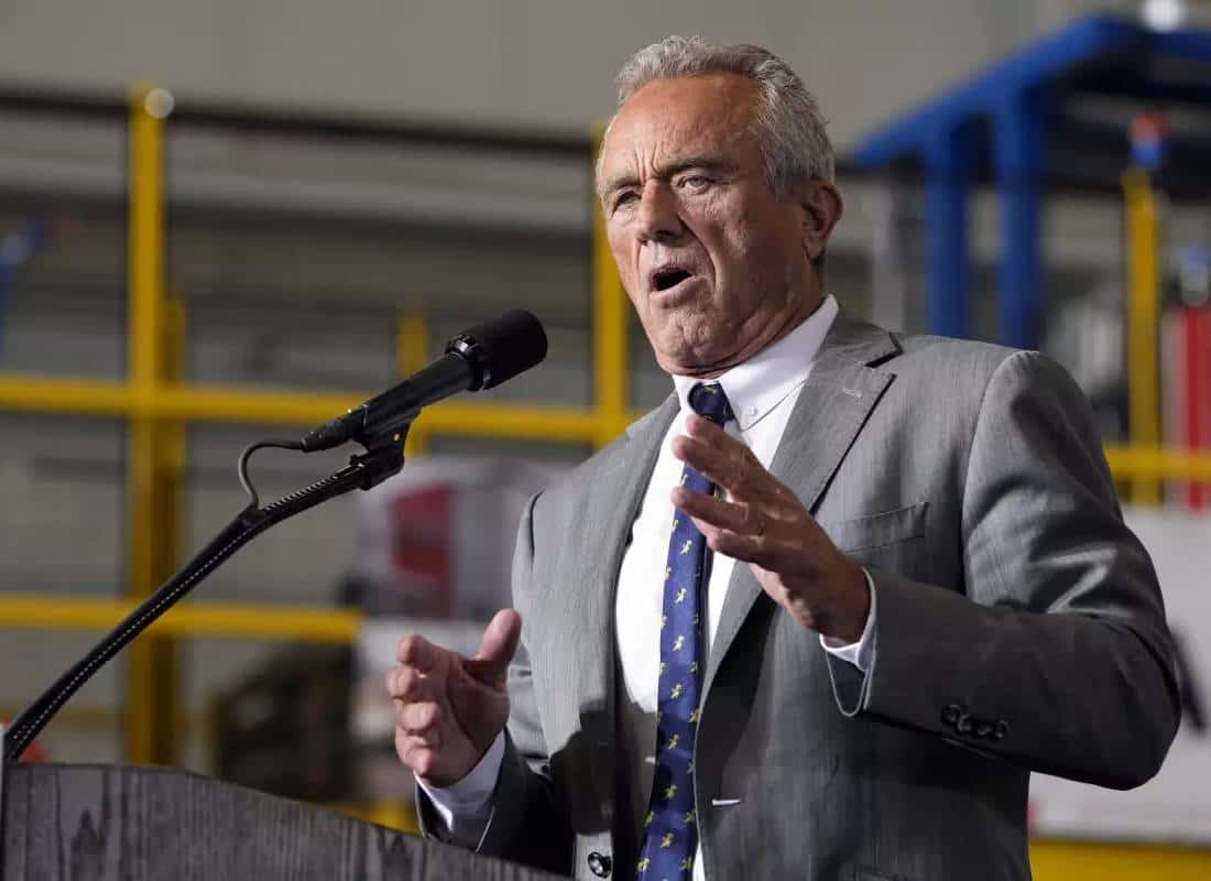 הפיכה במערכת הבריאות: האיש שמכנה חיסונים "רעל" יקבל שליטה על בריאות 332 מיליון אמריקאים