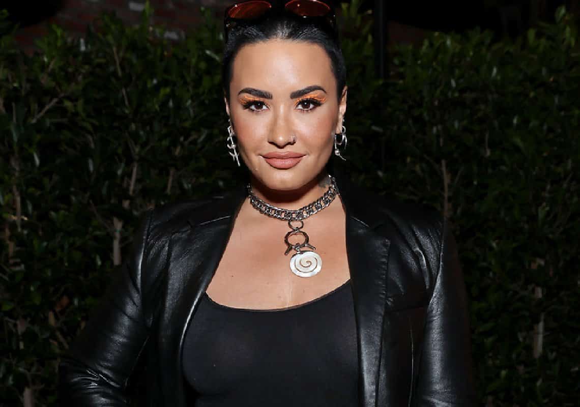 לאחר שביקשה שיפנו אליה בלשון רבים: דמי לובאטו חוזרת בה מבקשתה 