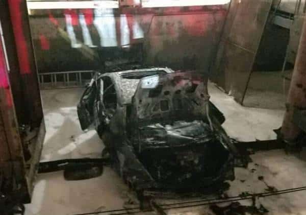 מיאמי: מכונית צנחה מגובה 9 קומות בפיר מעלית 