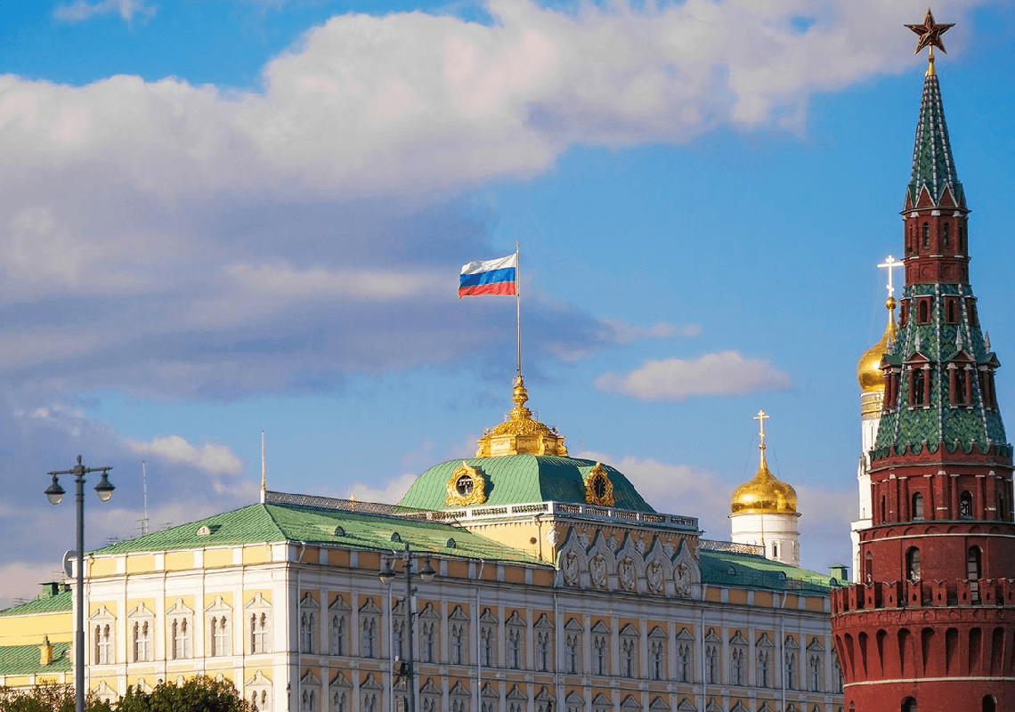 רוסיה מגנה את הסנקציות נגדה: "המערב מתנהג כמו שודד כלכלי"