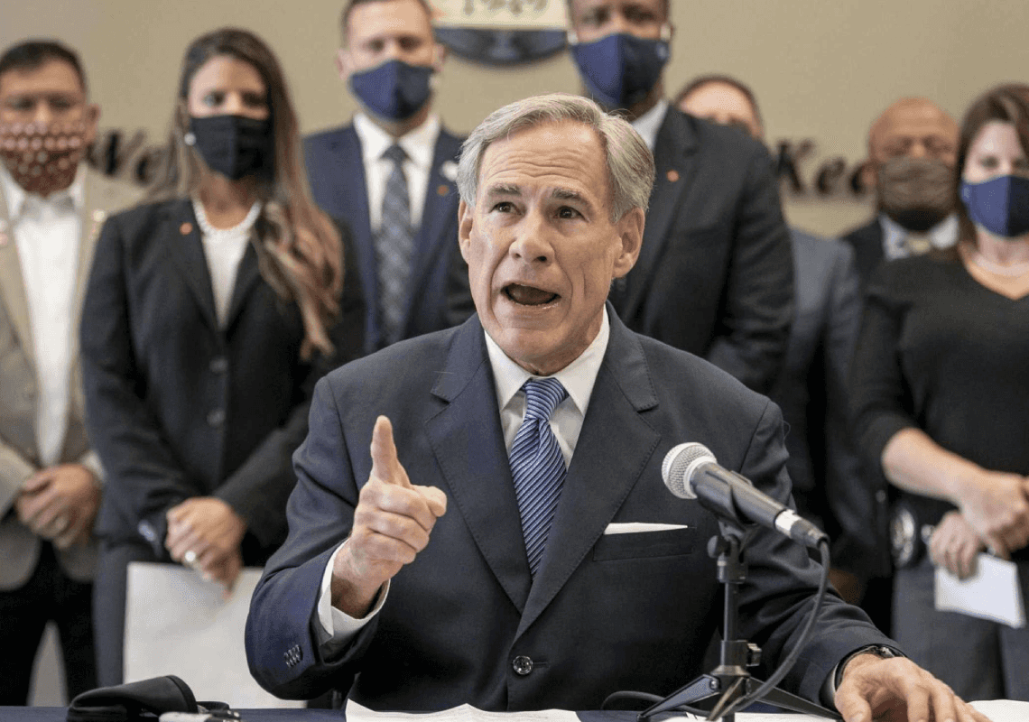 מושל טקסס העביר צו מנהלי האוסר על "כל גורם" לדרוש חיסון נגד קורונה