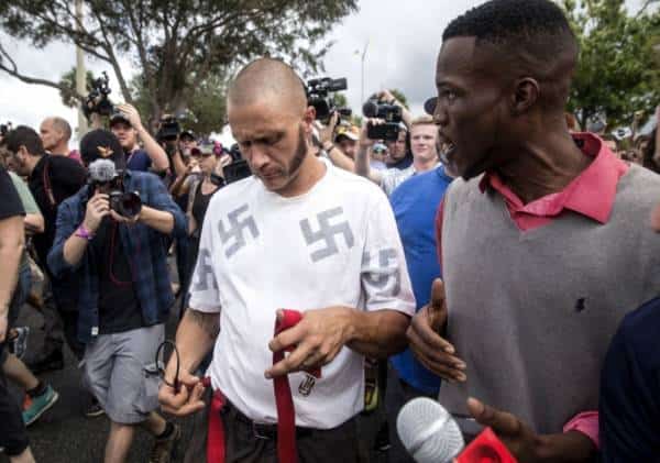 "קליפורניה הופכת למוקד המרכזי של פעילות עליונות לבנה בארה"ב"