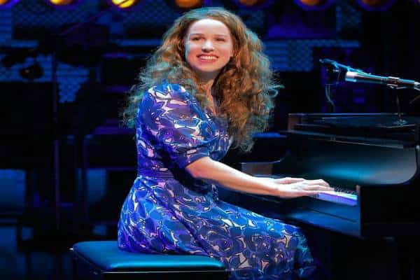 ביוטיפול: בברודווי שוב צפויים להתרגש מסיפור חייה הכובש של קרול קינג 