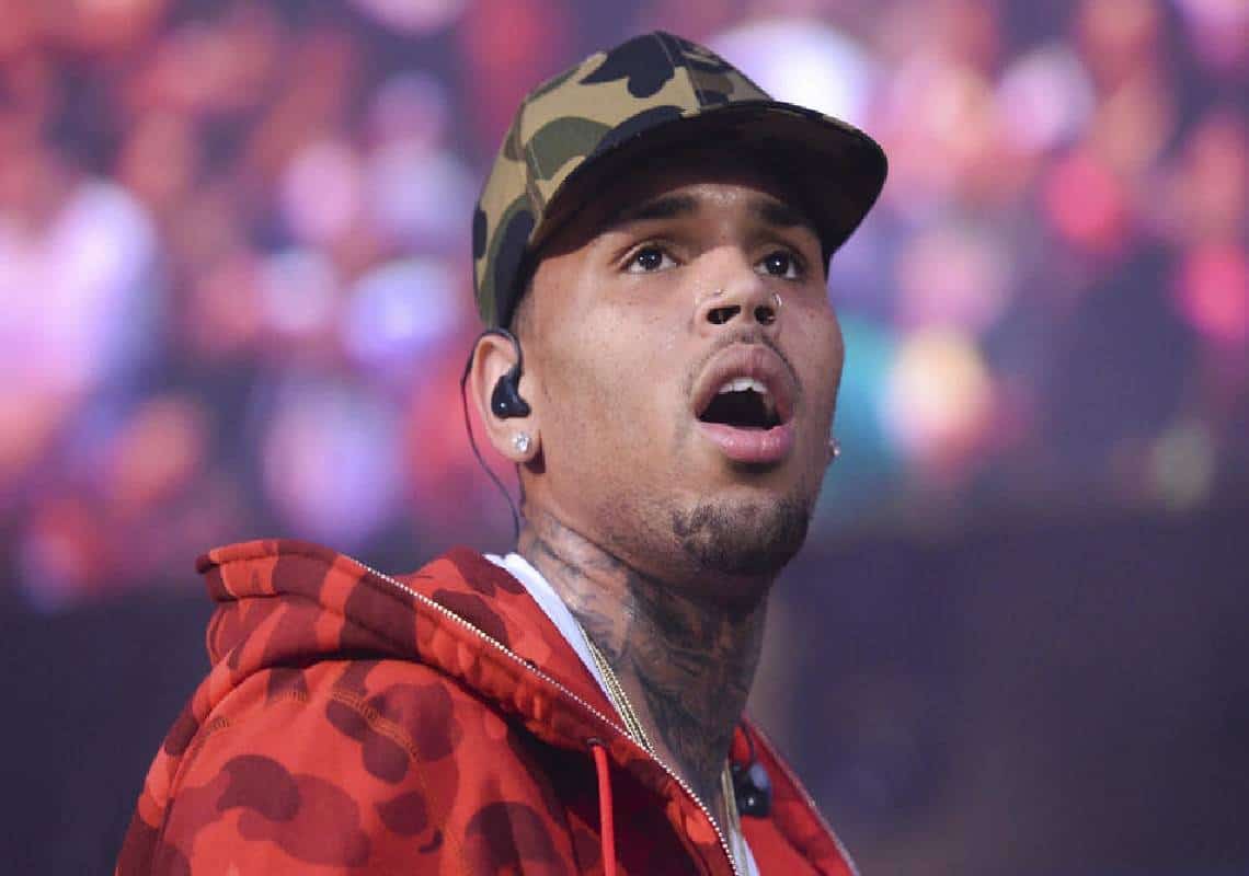 הולך ומסתבך: אישה נוספת טוענת כי כריס בראון אנס אותה