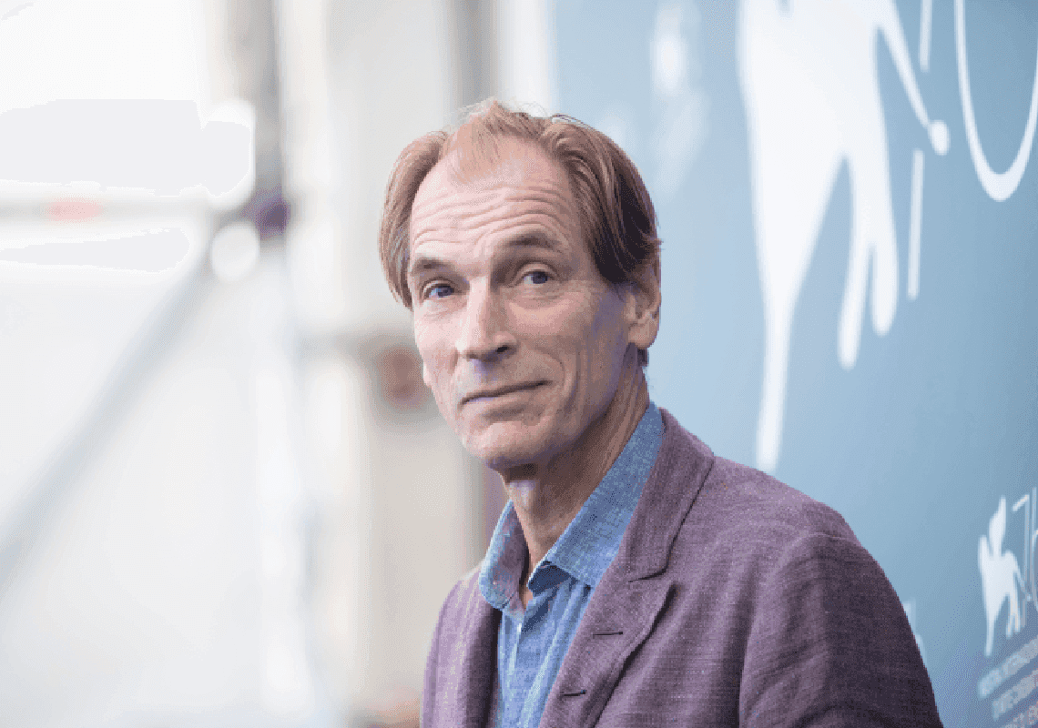 השחקן ג'וליאן סנדס נעדר מיום שישי לאחר שטייל בהרי קליפורניה המושלגים