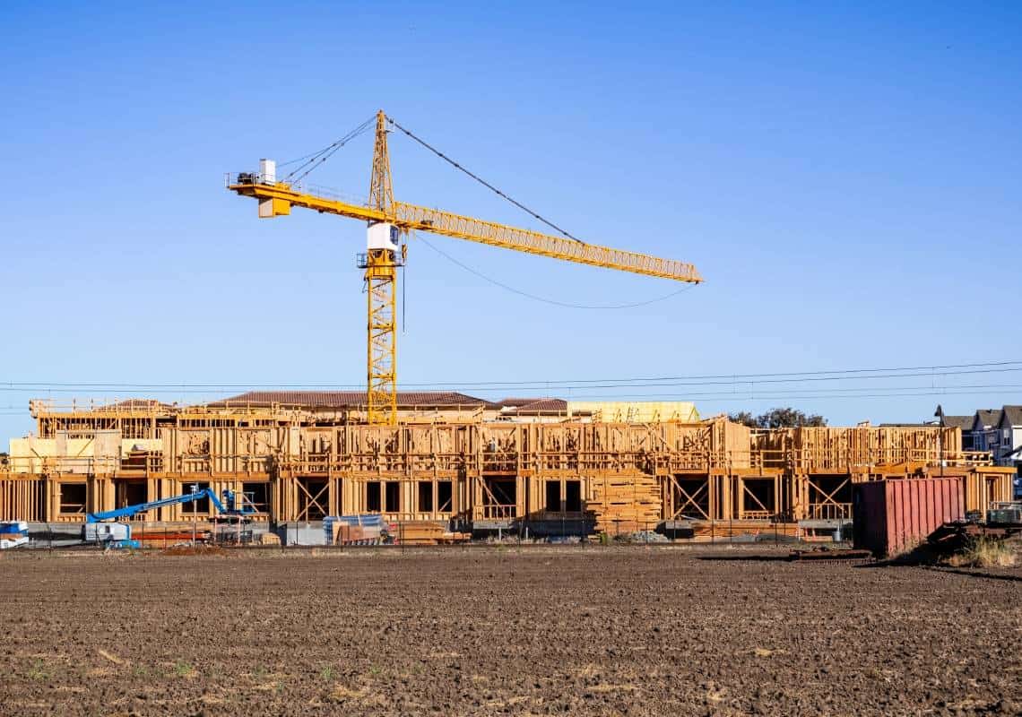 משבר הדיור בקליפורניה: "המדינה זקוקה ל-2.5 מיליון בתים חדשים"