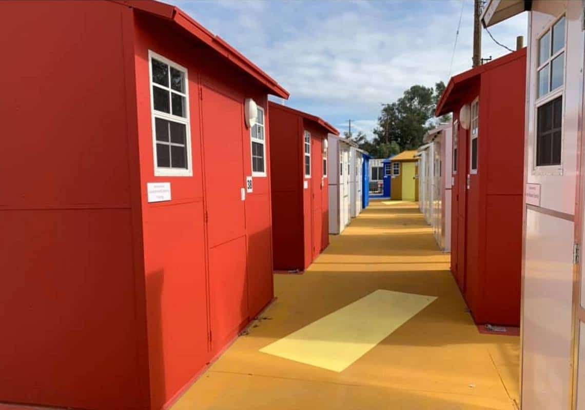 לוס אנג'לס מציגה: כפר ההומלסים - חמישה מתחמי מגורים נפתחים ברחבי הוואלי