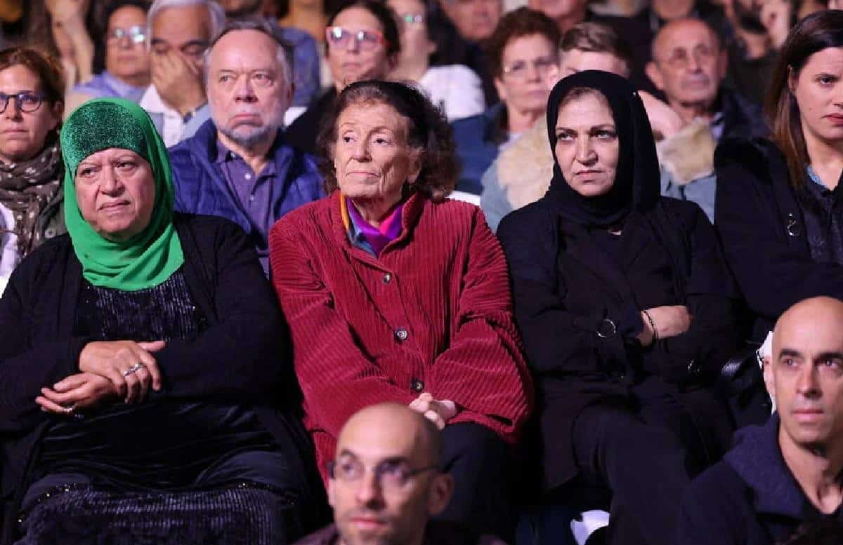 10,000 משתתפים נכחו בטקס הזיכרון הישראלי-פלסטיני בת"א